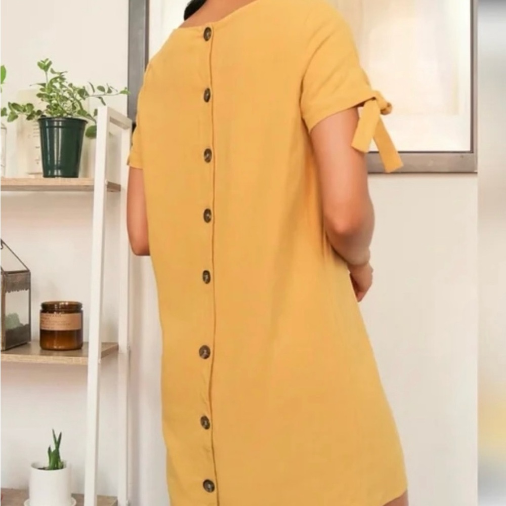 NWT Lulus Maeve Button Shift Dress